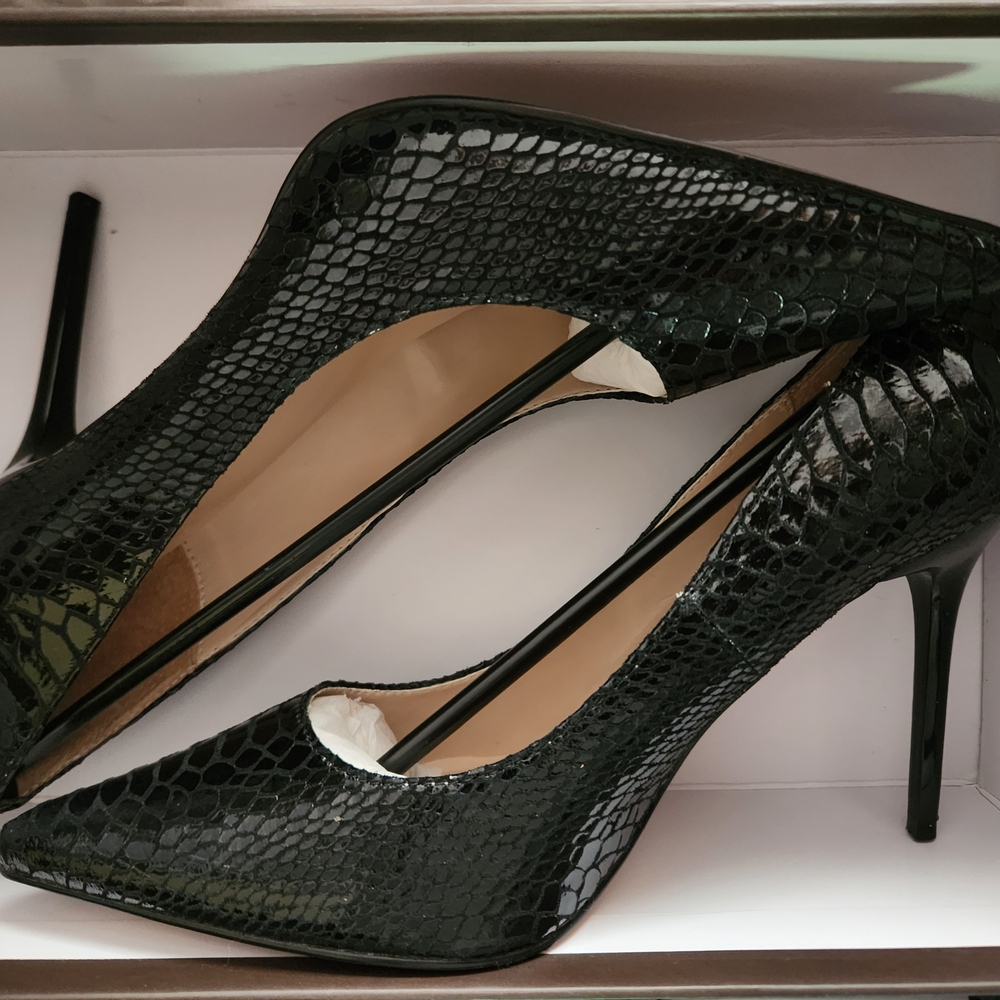 Sophisticated Black High Heeled Pumps